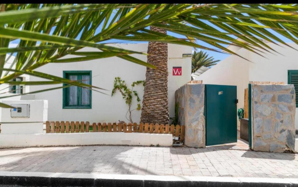 Rockbeach Bungalow Costa Teguise Dış mekan fotoğraf